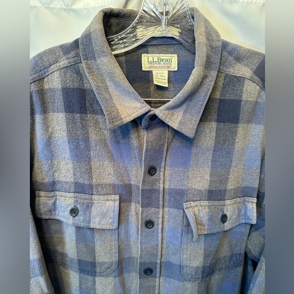 LL Bean Men’s Size XL Chamois Cloth Flannel Shirt Blue Plaid Traditional Fit - Picture 2 of 7